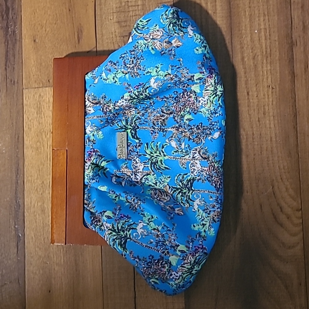 LILLY PULITZER Bermuda Clutch with wooden handle